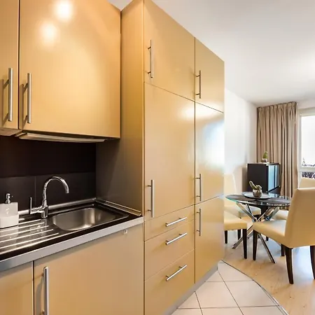 Metro Kondratowicza Peaceful Apartment Warszawa Eksteriør bilde